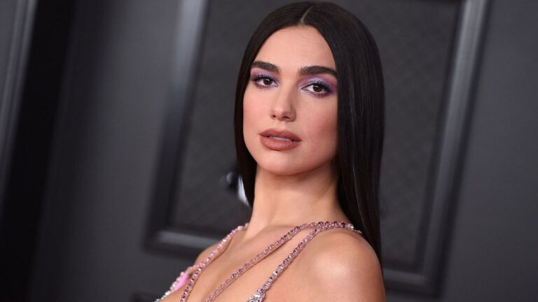 Dua Lipa despide a su manager tras polémico boicot a grupo pro-Palestina